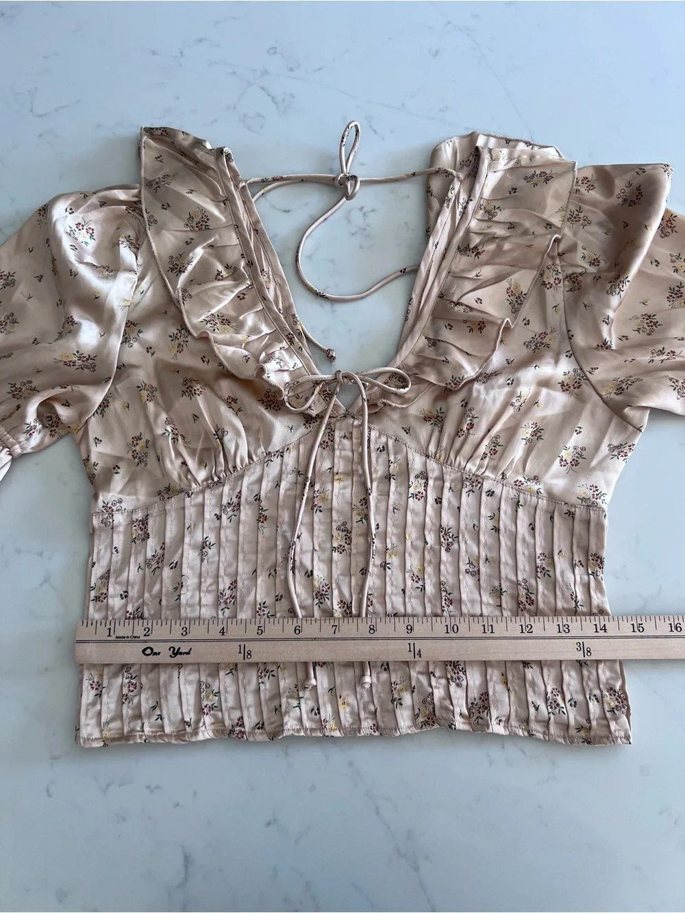 Free People Isabella Silky Gold Floral Blouse Cottagecore Coquette Size XS